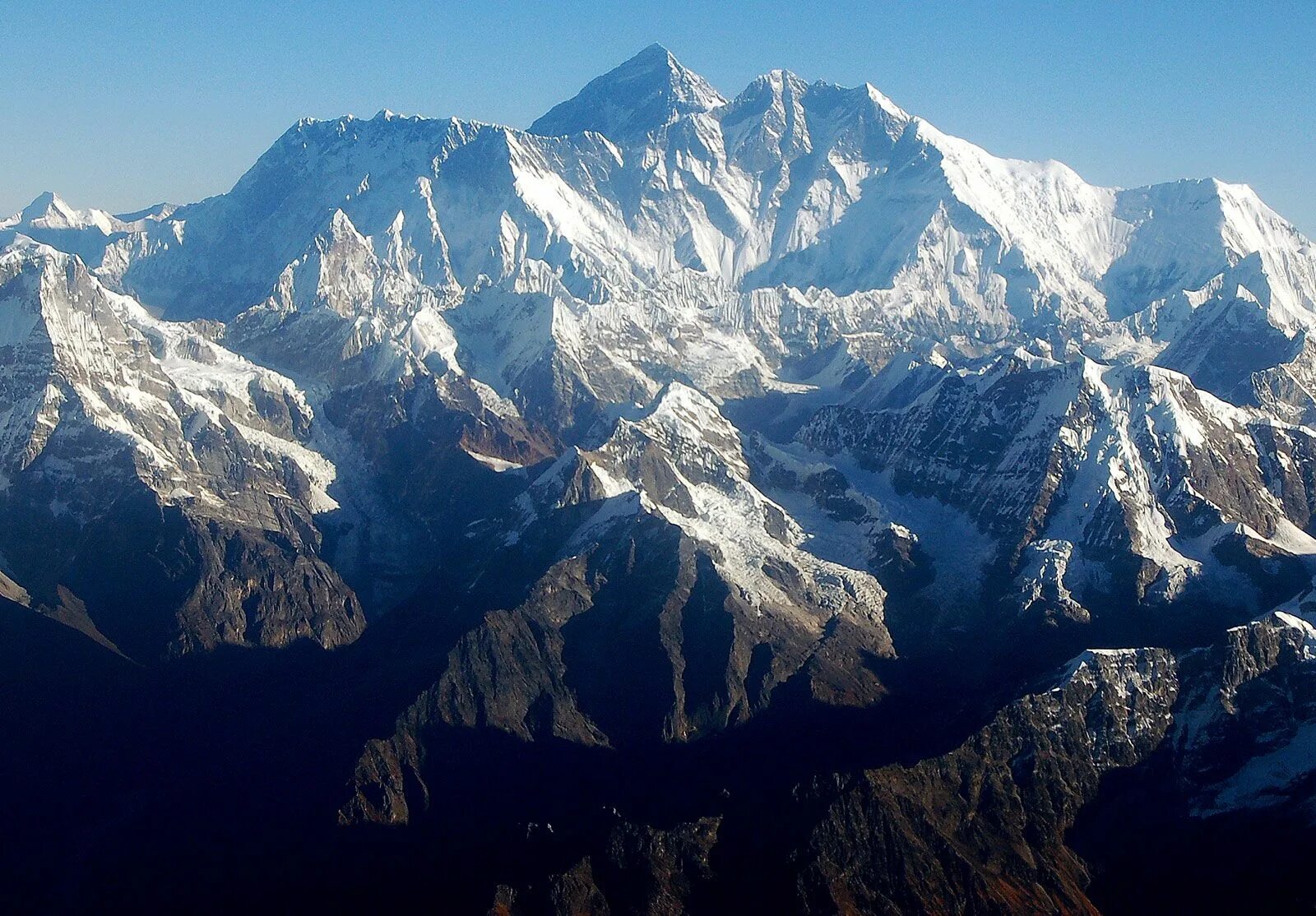 High mountain перевод. Гималаи Эверест. Гора Джомолунгма. Лхоцзе Гималаи Непал. • Эверест или Джомолунгма (Гималаи)..