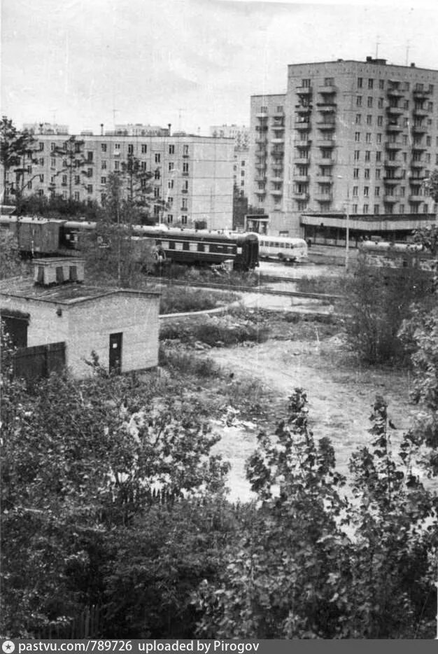 Городок институт. ЦНИИС Свиблово. Городок института пути Свиблово. Станция институт пути Москва. Институт пути Свиблово Русанова 2.