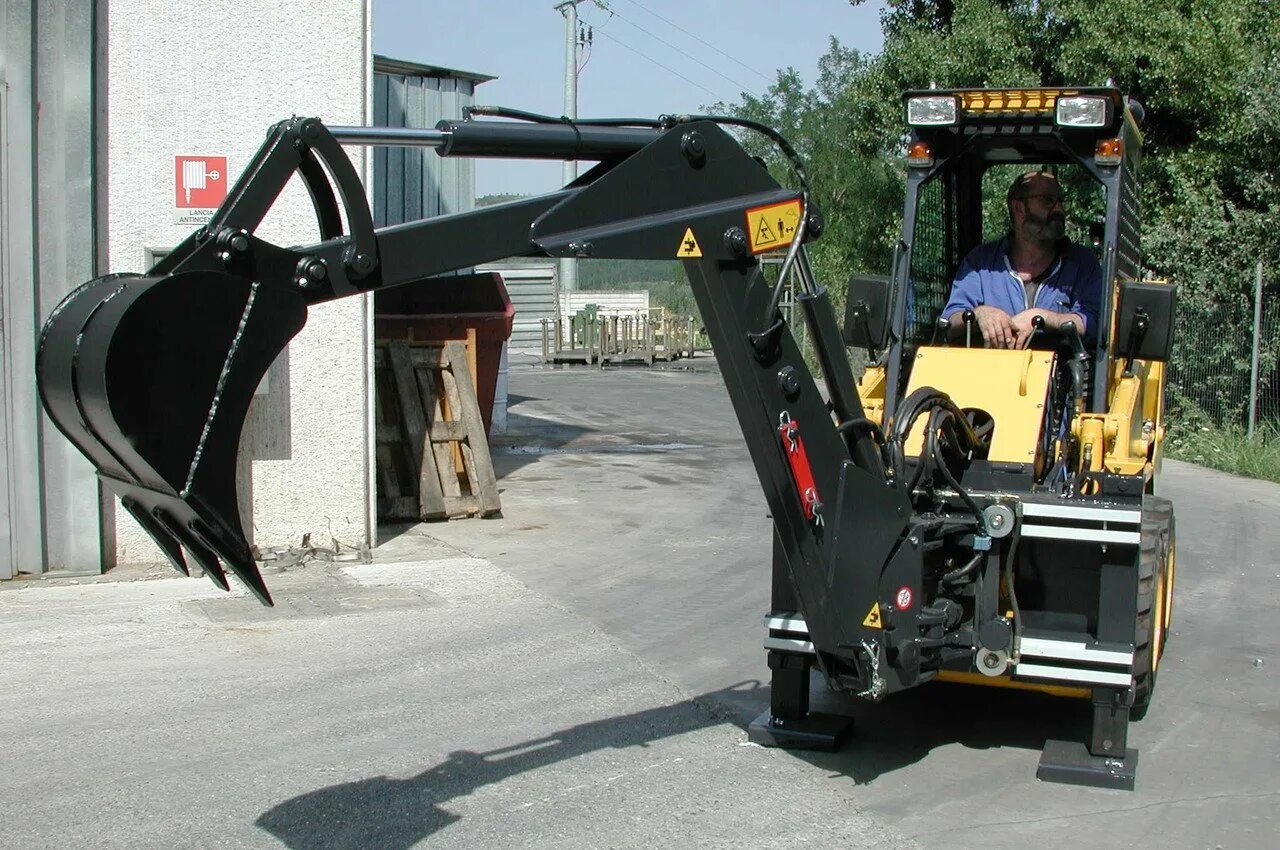 Минитрактор кубота с погрузчиком. Навесной экскаватор погрузчик. Навесное оборудование для ant 1000. Навесной экскаватор kra 603. Навесное экскаваторное оборудование для трактора мтз 82.