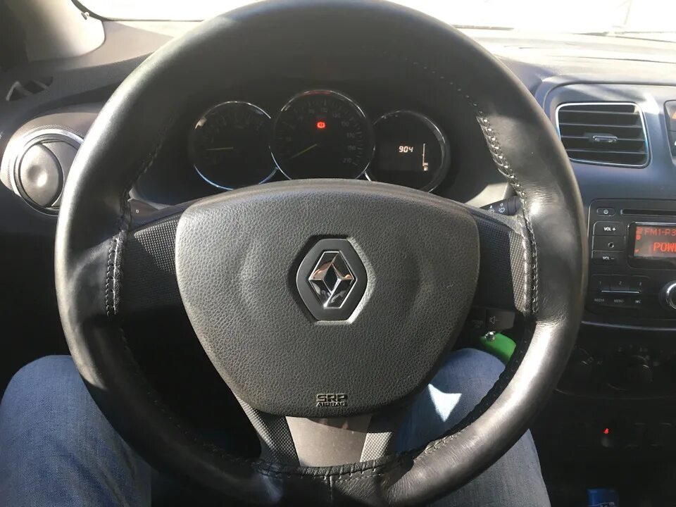 Руль renault logan 2. Руль логан 2. перетяжка руля renault logan 2. renault logan 2 руль. оплетка руля рено логан 2.