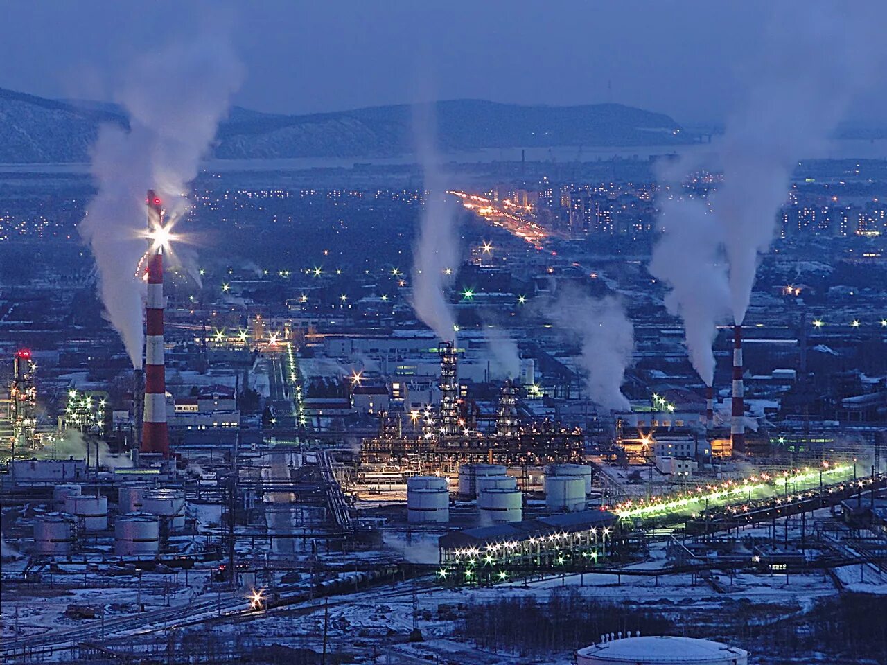 С х дальнего востока. Дальний Восток Комсомольск на Амуре. Заводы дальнего Востока. Комсомольск на Амуре промышленность. Дальний Восток России промышленность.