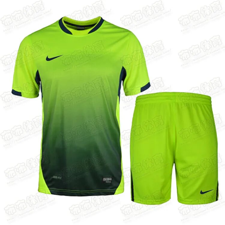7 футбольных форм. Салатовая футбольная форма. Футбольные шорты и футболка. Футбол зелёная форма. Футболка и шорты футбольные мужские.
