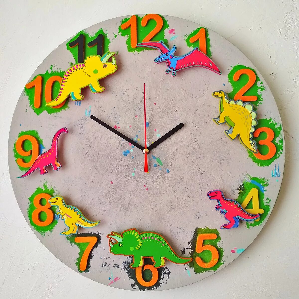 Часы дол. Детские часики настенные. Часы "детские". Настенные часы динозавры. Детские часы на стену.