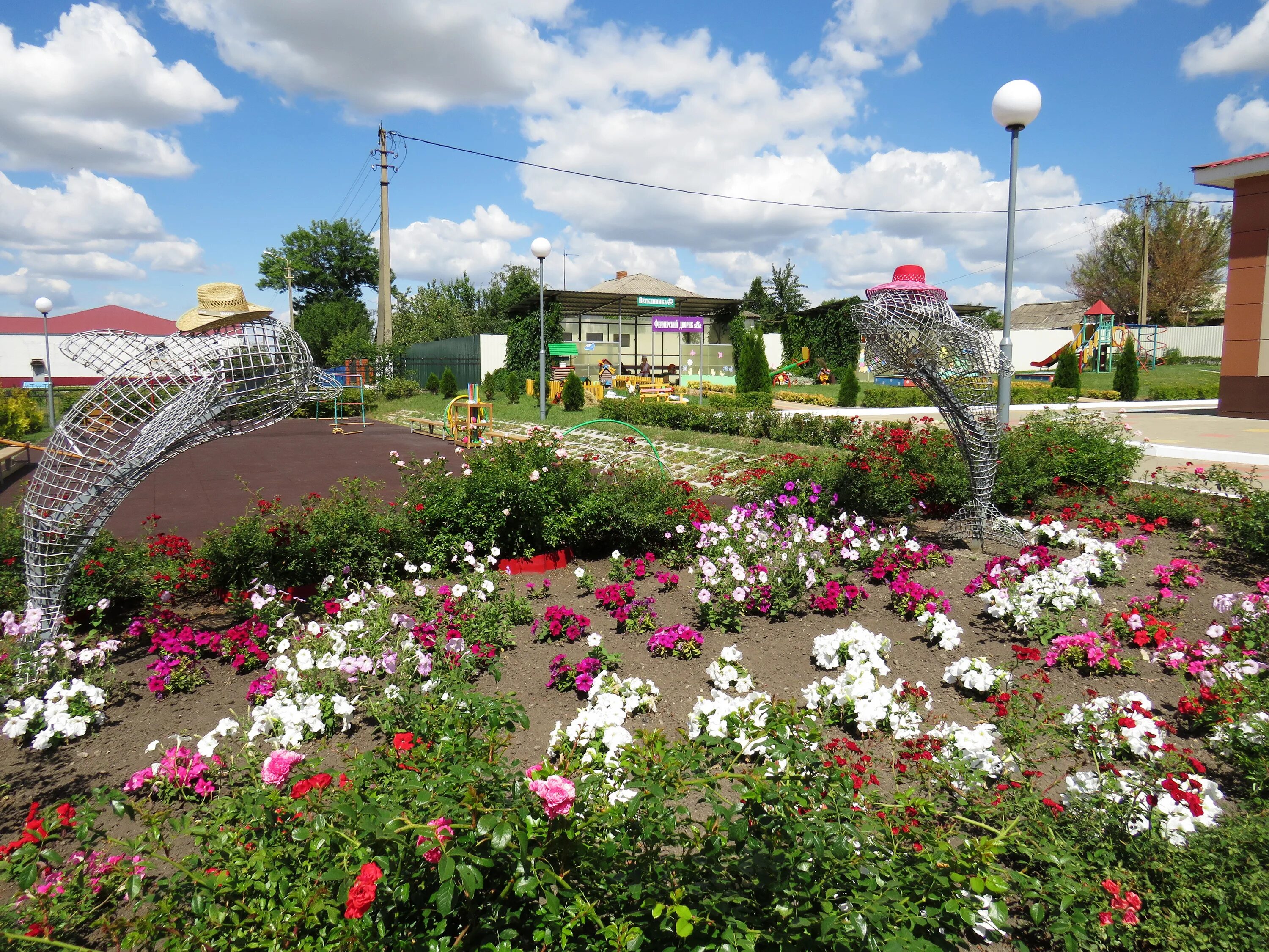 Белгородская область вейделевские сайты. Вейделевский район Белгородская область. Благоустройство Вейделевский район благоустройство. Николаевка Вейделевский район Белгородская область. Вейделевка Вейделевский район Белгородская область.