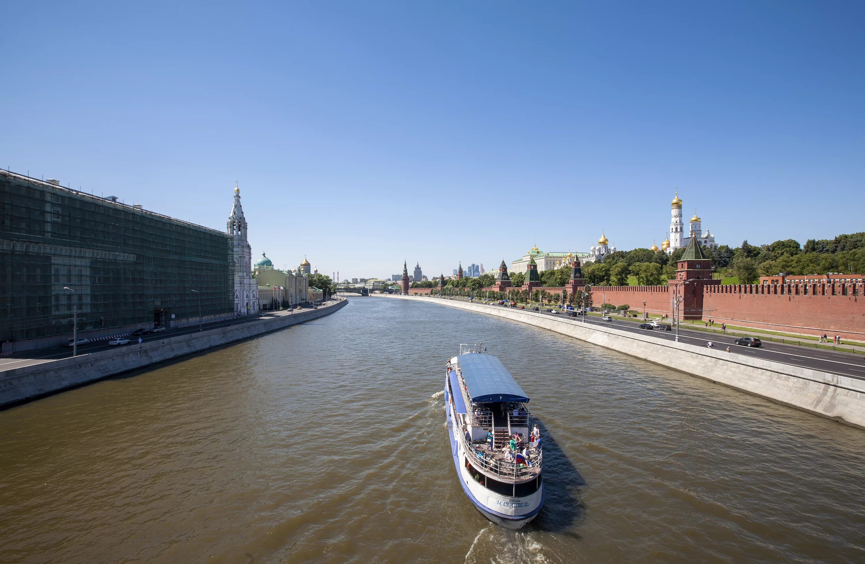 Марино в москве. Москва река 2000. Реки Москвы. Москва с воды. Крупные реки Москвы.