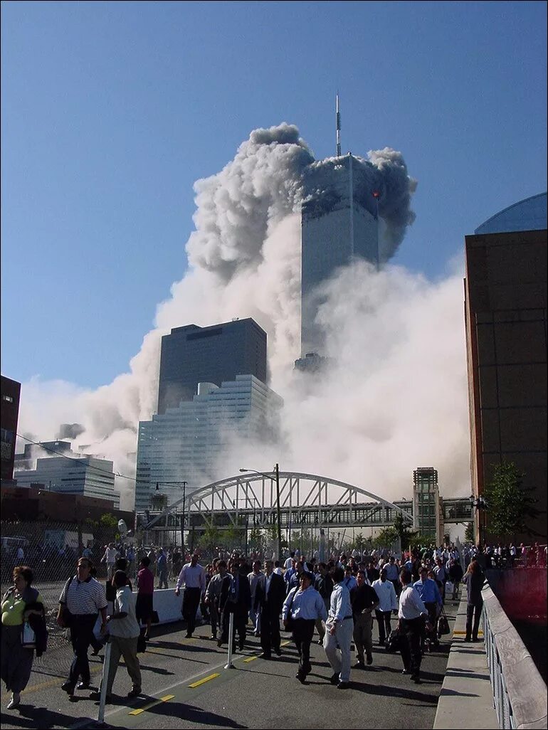 Маск 11 сентября. Катастрофа 11 сентября 2001 года в Нью-Йорке. Башни Близнецы 11 сентября.