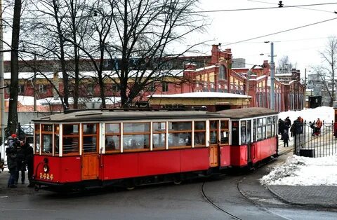 Сколько памятников трамваю установлено в санкт петербурге