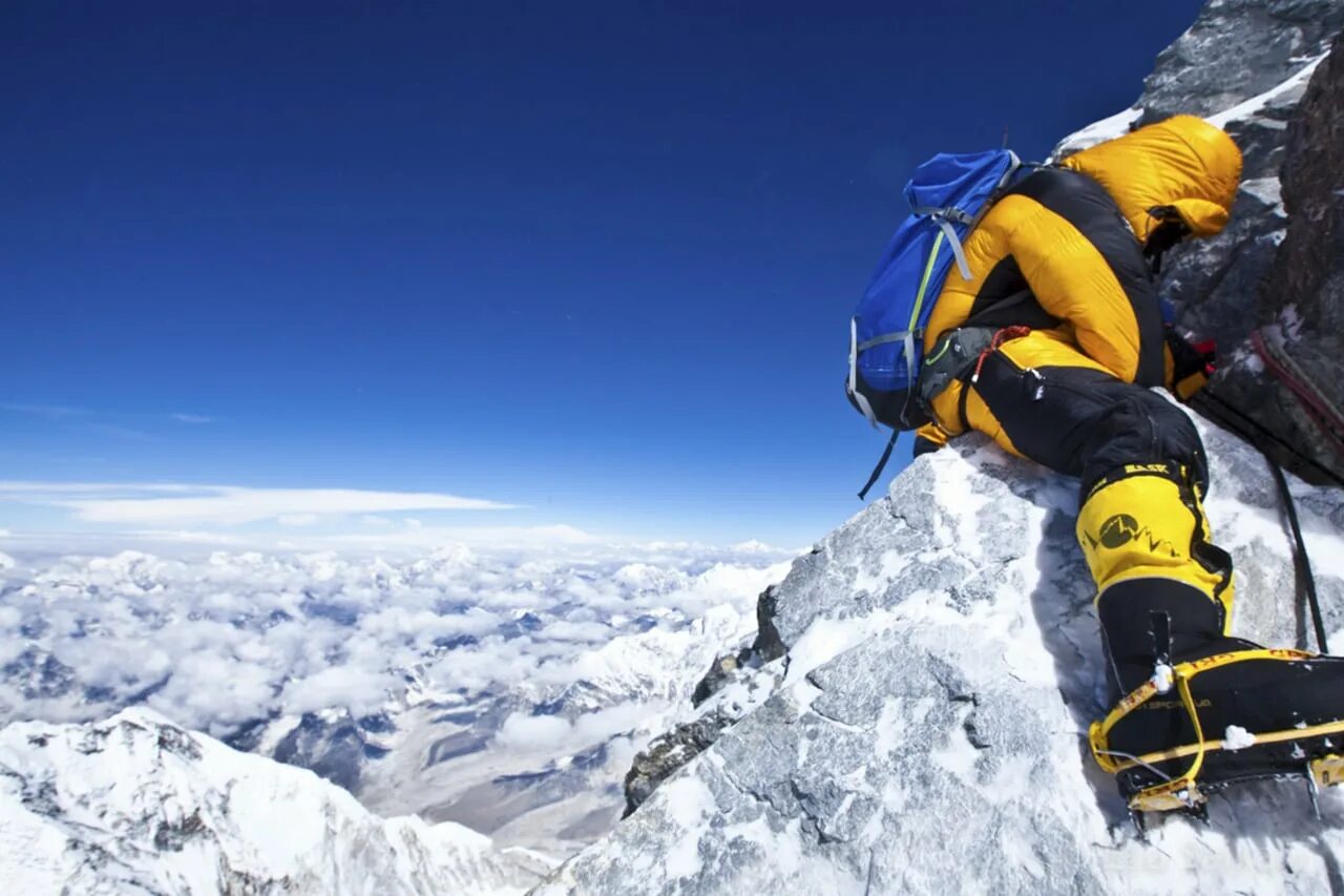 Как я дошла до эвереста. Elia saikaly everest. эверест. вершина эвереста. покорители эвереста.