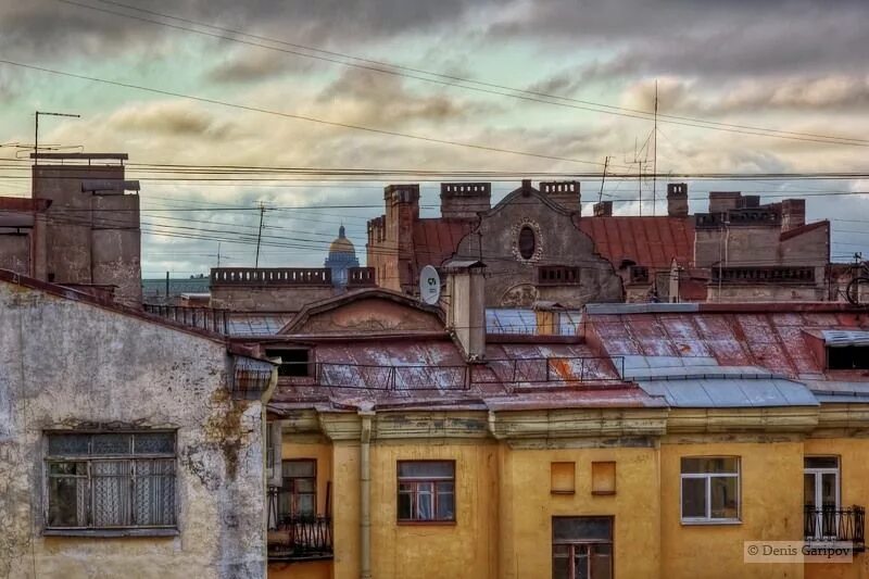 Гороховая улица в санкт-петербурге. Питерский дворик. Закоулки питера. Санкт-петербург улицы. Мрачный двор.