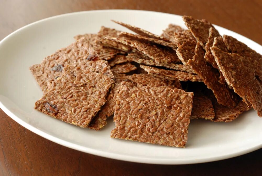 Льняные хлебцы Флакс. Льняные хлебцы Crackers Flax. Хлебцы из овсяной муки. Хлебцы из льняной муки.