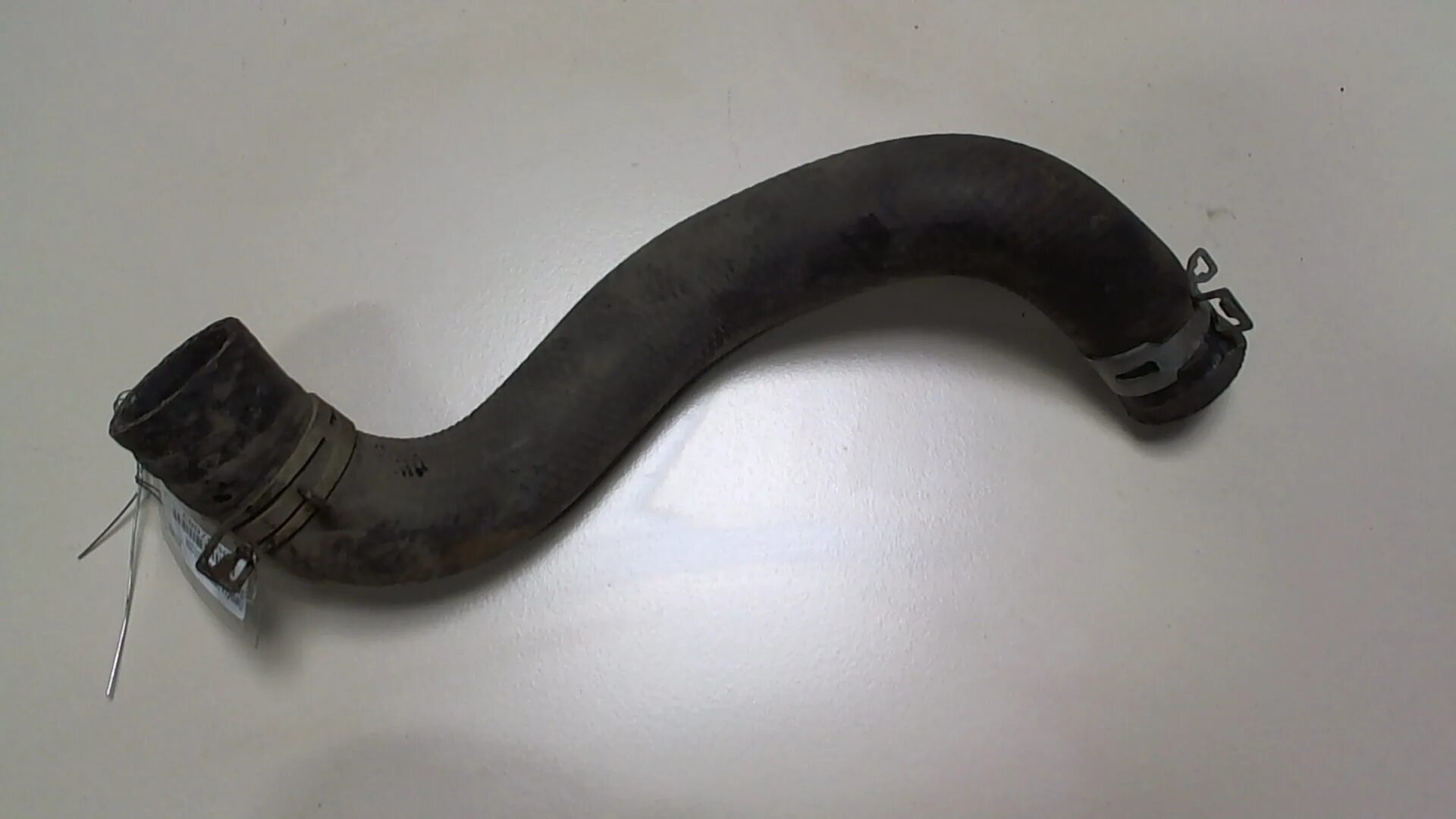 патрубок радиатора тойота рав 4. 1605737011 патрубок toyota rav4. патрубок радиатора рав 4. патрубок для рав 4. патрубок радиатора верхний тойота рав 4.