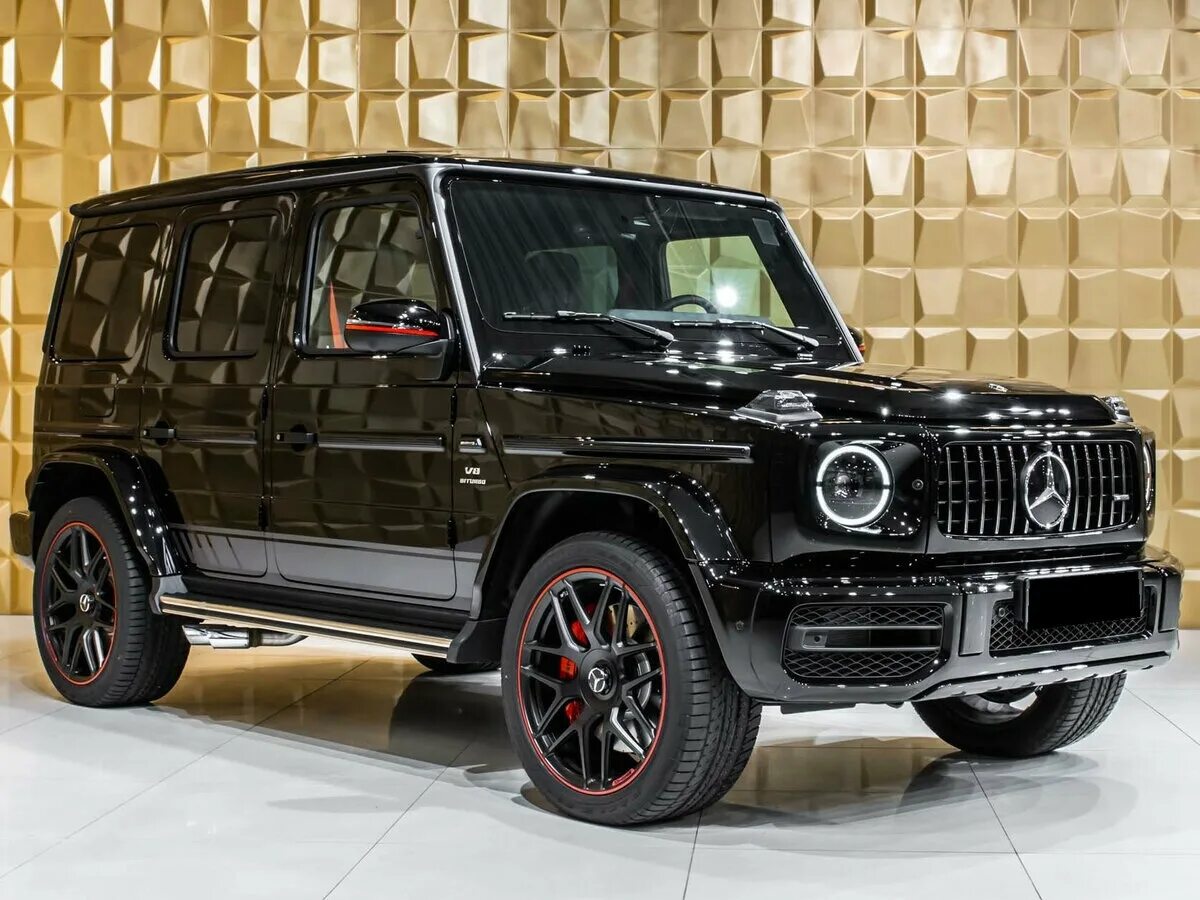 Гелик объем. Mercedes g63 AMG 2019 Black. Mercedes AMG g63 g manufacture. Черный g63 AMG 2019. G63 черный 2022.