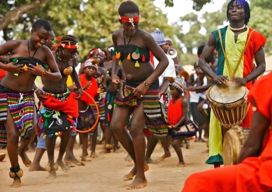 Фестиваль синг синг в папуа новая гвинея. National culture aruba. Гвинея праздники. Гвинея бисау бижагош. Юго-восточная папуа - новая гвинея.