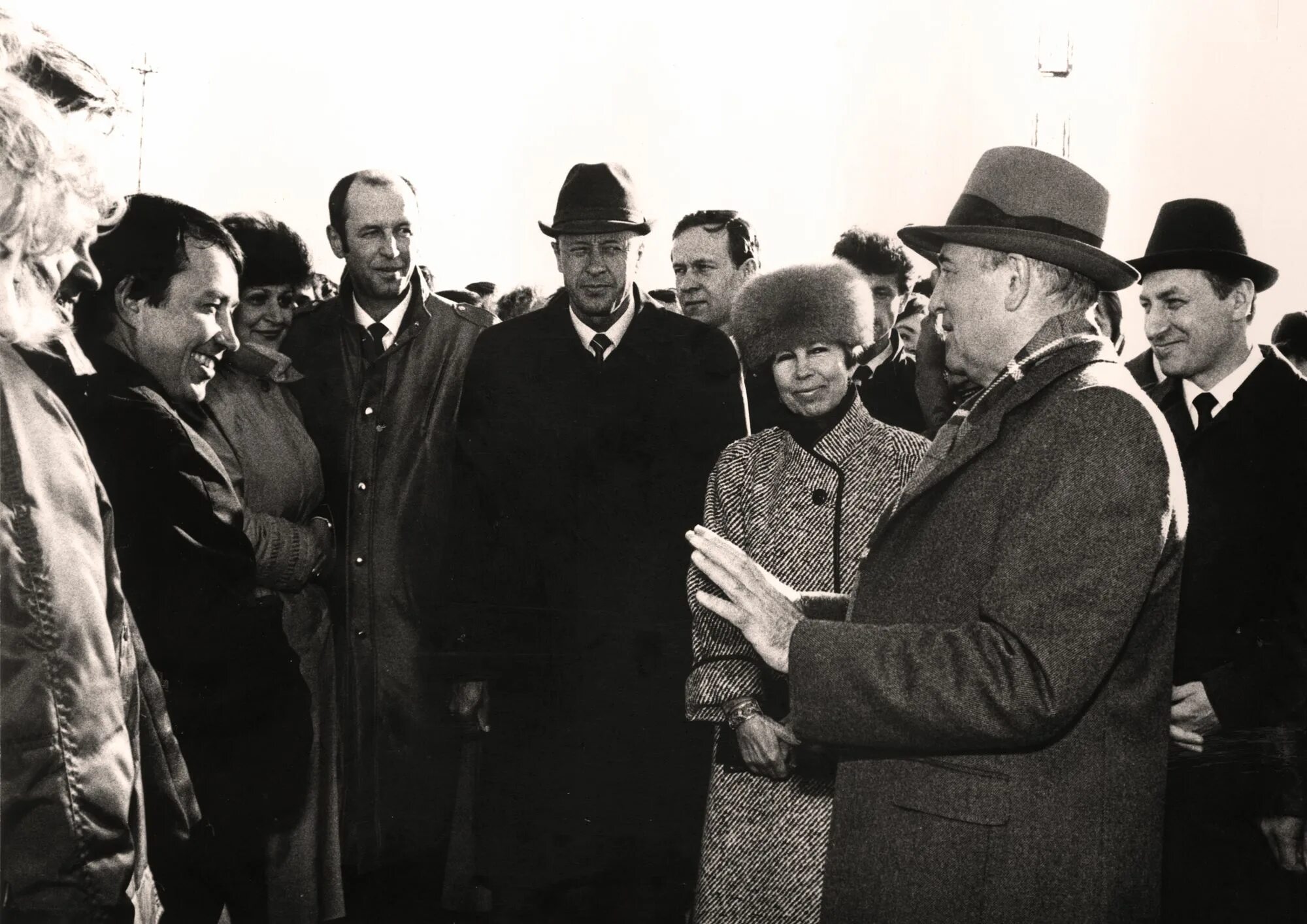 Возникнуть приезд. Визит Горбачева в Мурманск. Горбачев в Мурманске 1987 год. Горбачев 1987. Приезд Горбачева в Мурманск 1987 год.