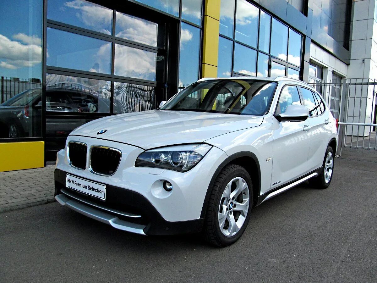 БМВ x1 белая. БМВ x1 2005. BMW x1 2012. BMW x1 2008.