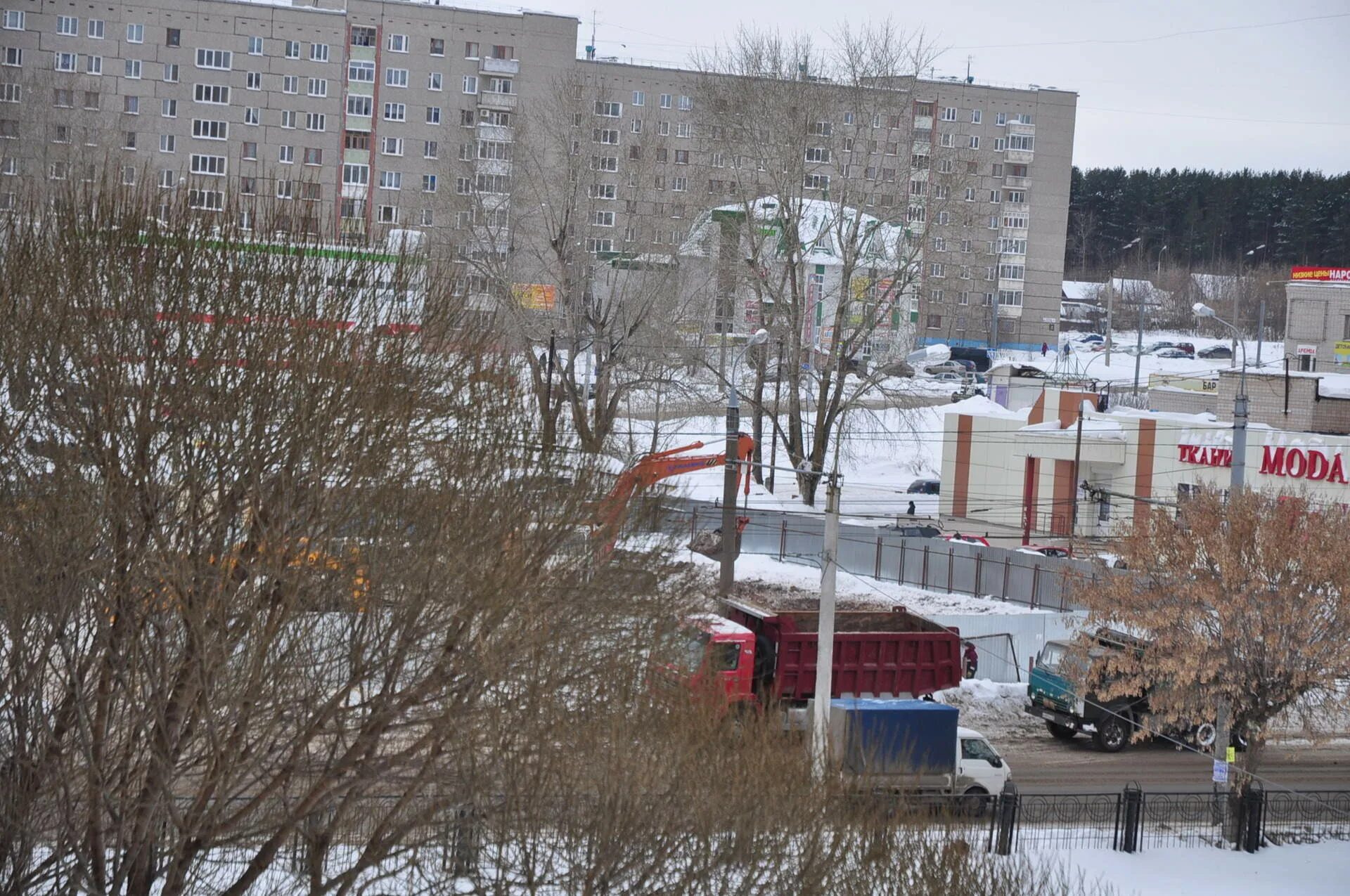 Устиновский район ижевск. Ижевск р н ленинский. Ижевск р н ленинский. Ленинский район ижевск. Панорама плаза ижевск.