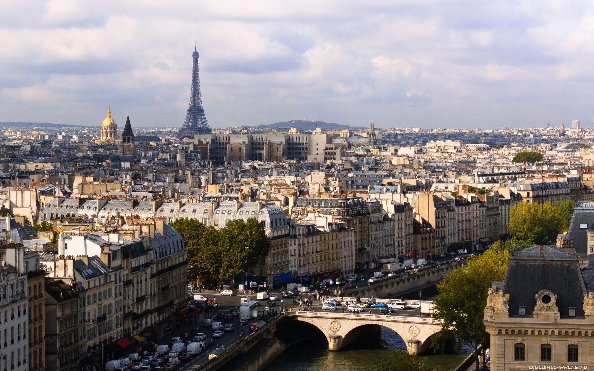 Франция изменилась. Париж столица Франции. Город Париж Франция достопримечательности. Столица Франции Париж фото. Османизация Парижа.