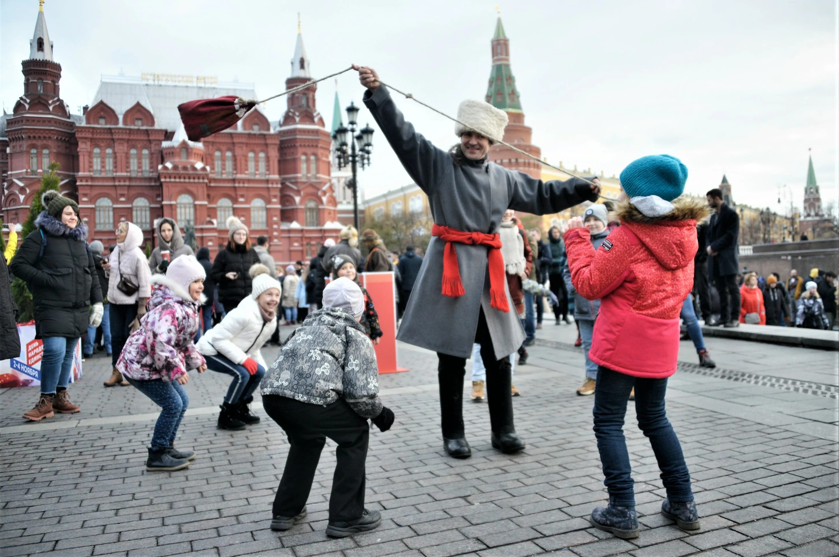 Площадь народного единства в Нижнем Новгороде. Мероприятия в Москве. День народного единства парад. День народного единства в Москве.