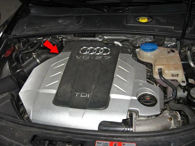 Bdw ауди а6 с6. Ауди крышка на двигатель а3 2011г. Ауди а6 с6 2.0 дизель. 3.0 FSI Audi a6c6. Крышка двигателя Audi a3 2.0 TDI.