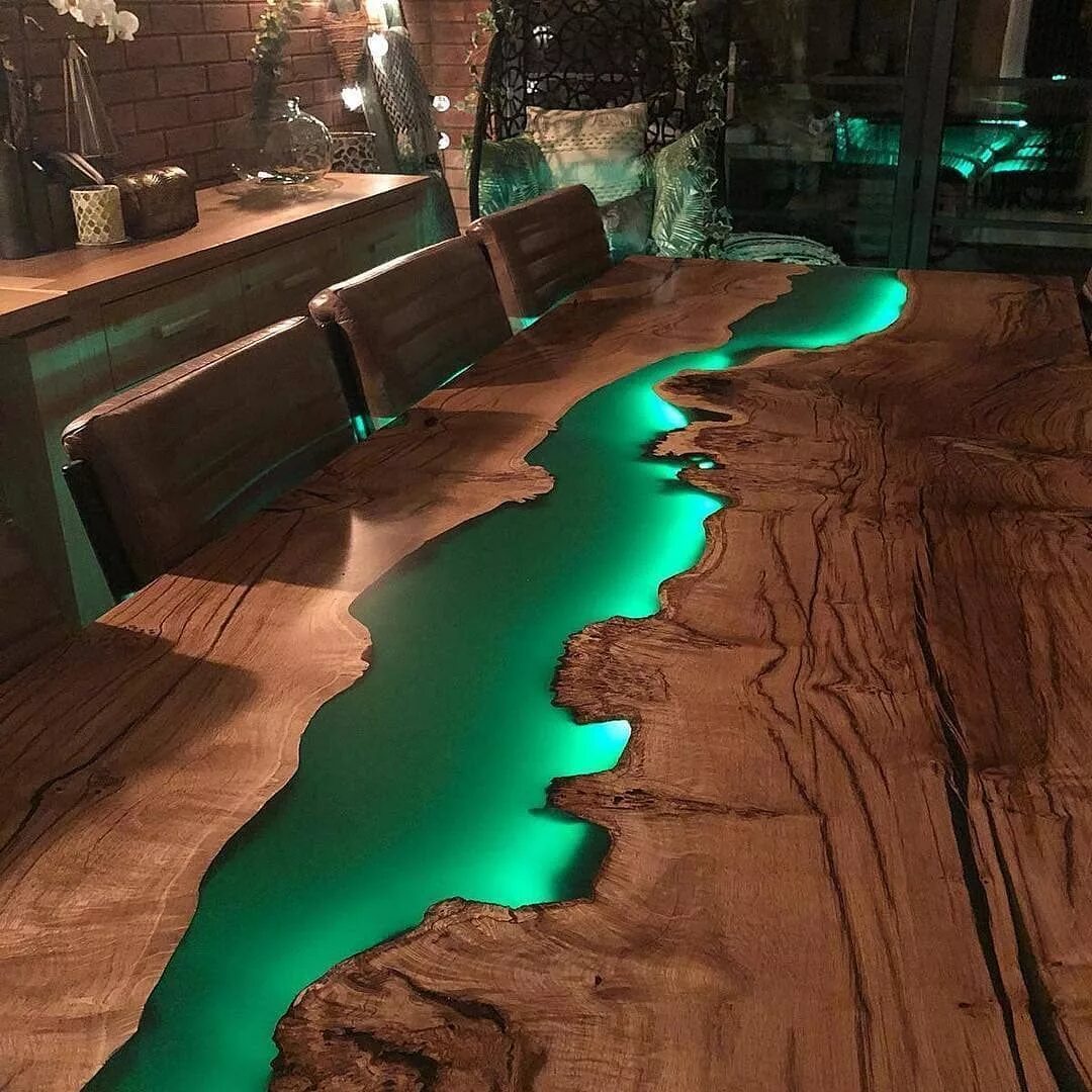 Лед паркет. Green Epoxy эпоксидная смола. Стол слэб река. Стол из эпоксидной смолы с подсветкой. Стол с люминофором.