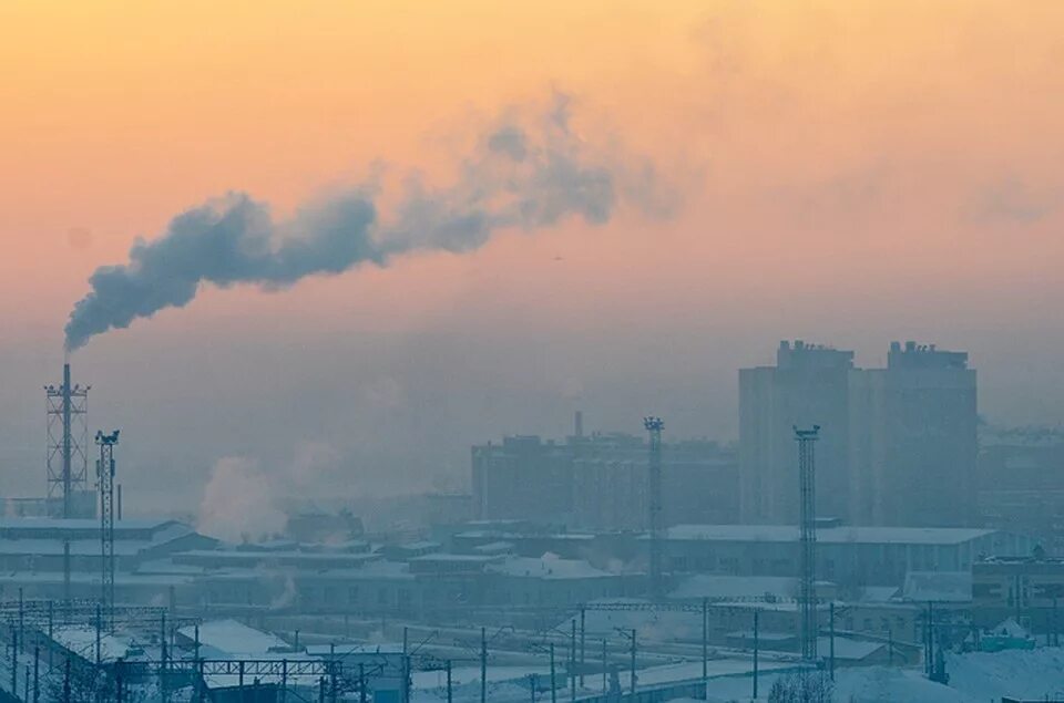 Воздух 3 новосибирск. Загрязненный воздух в Новосибирске. Загрязнение атмосферы Новосибирск. Загрязнители атмосферного воздуха Новосибирска. Новосибирск с воздуха.