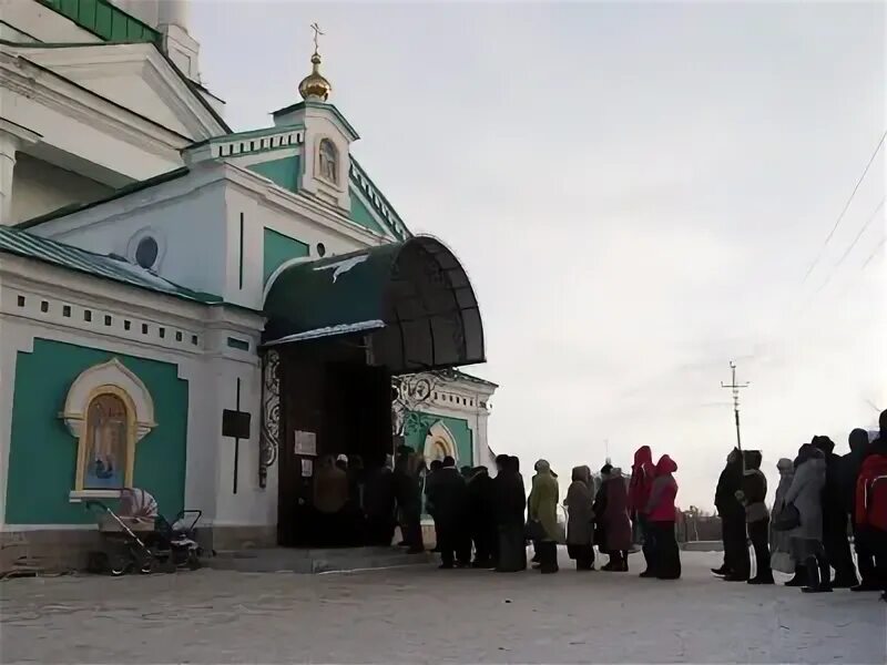 Часы посещения матроны московской. Мощи Матроны Московской. Часовня Матроны Московской в Москве. Даниловское кладбище Матрона Московская.