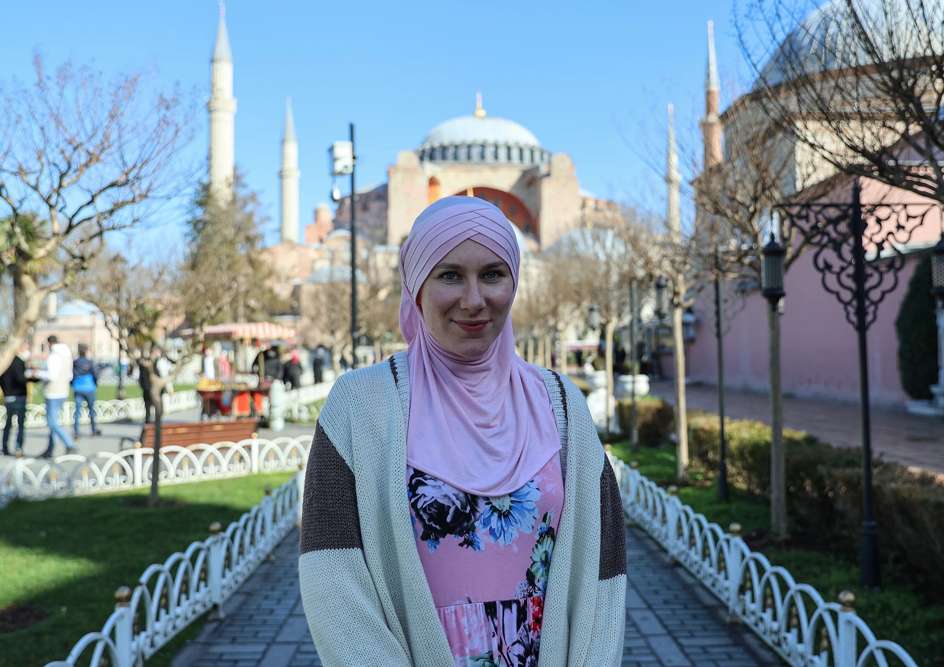 Будет мусульманской страной. Аиша Розали. Мусульмане в Турции. Мусульманки в Турции.