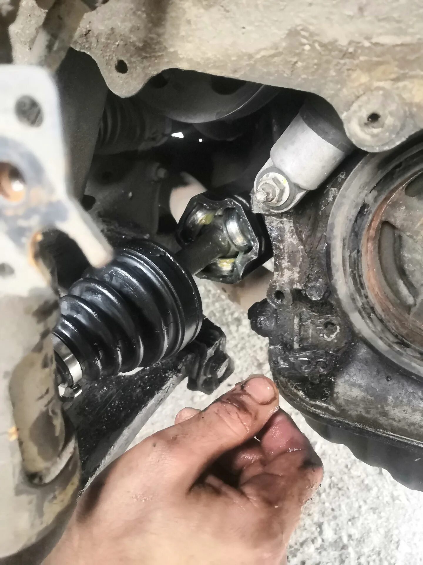 замена пыльника рав 4. пыльник шруса тойота рав 4. замена пыльника рав 4. пыльник приводов камри 50. пыльник привода порвался rav 4 ii.