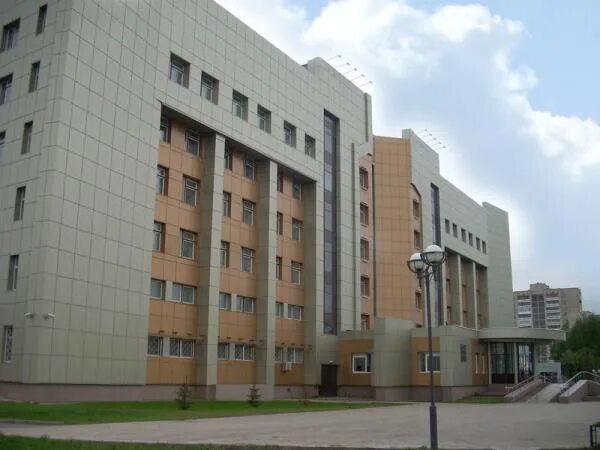 СПб ГБУЗ "Городская поликлиника № 77" На базе учреждения работают высококвалифиц