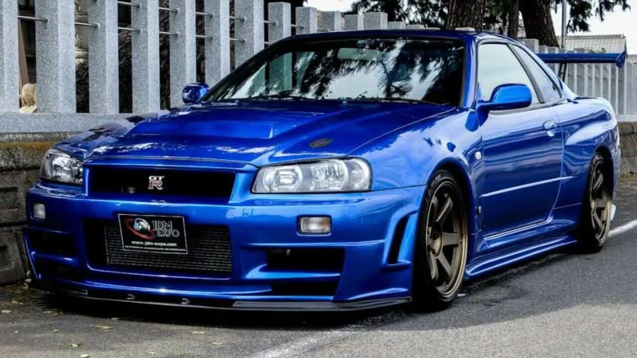 Кроссовки hoka one one. Hoka skyline. Hoka skyline. Nissan skyline gtr 34 форсаж 2. Nissan skyline gtr r34 форсаж 2.