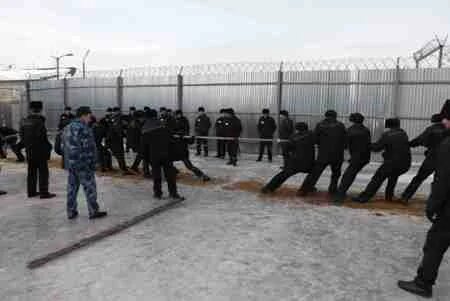 Банкет заключенных в мордовской колонии
