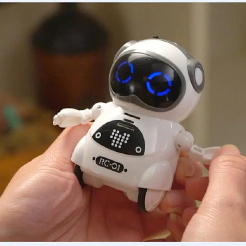 Интеллектуальные игрушки. Умный карманный мини робот. Карманный робот 939а. Робот на пульте управления. Умный робот игрушка.