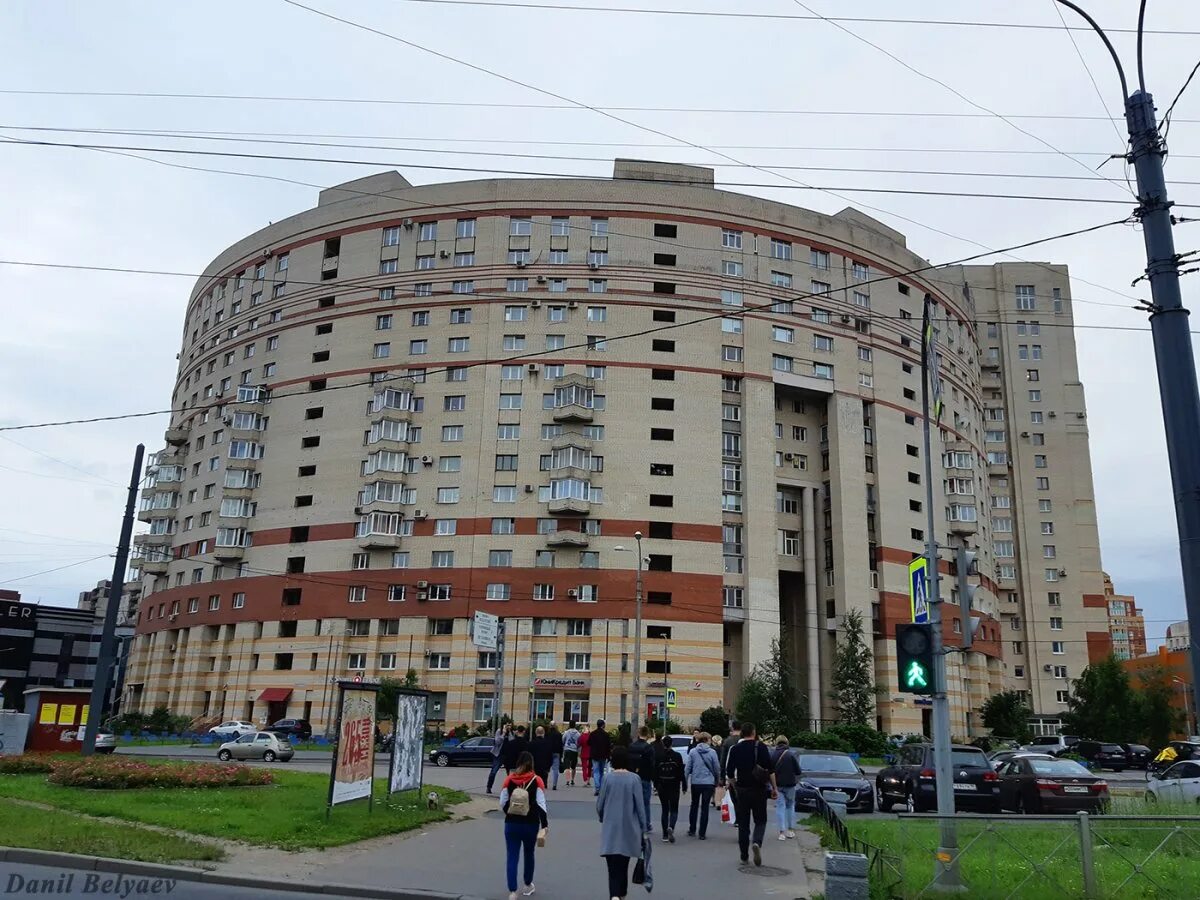 Комендантский проспект 12к1. Комендантский проспект санкт-петербург дом 11. Коммуна комендантский просп. 1. Коммуна комендантский просп.