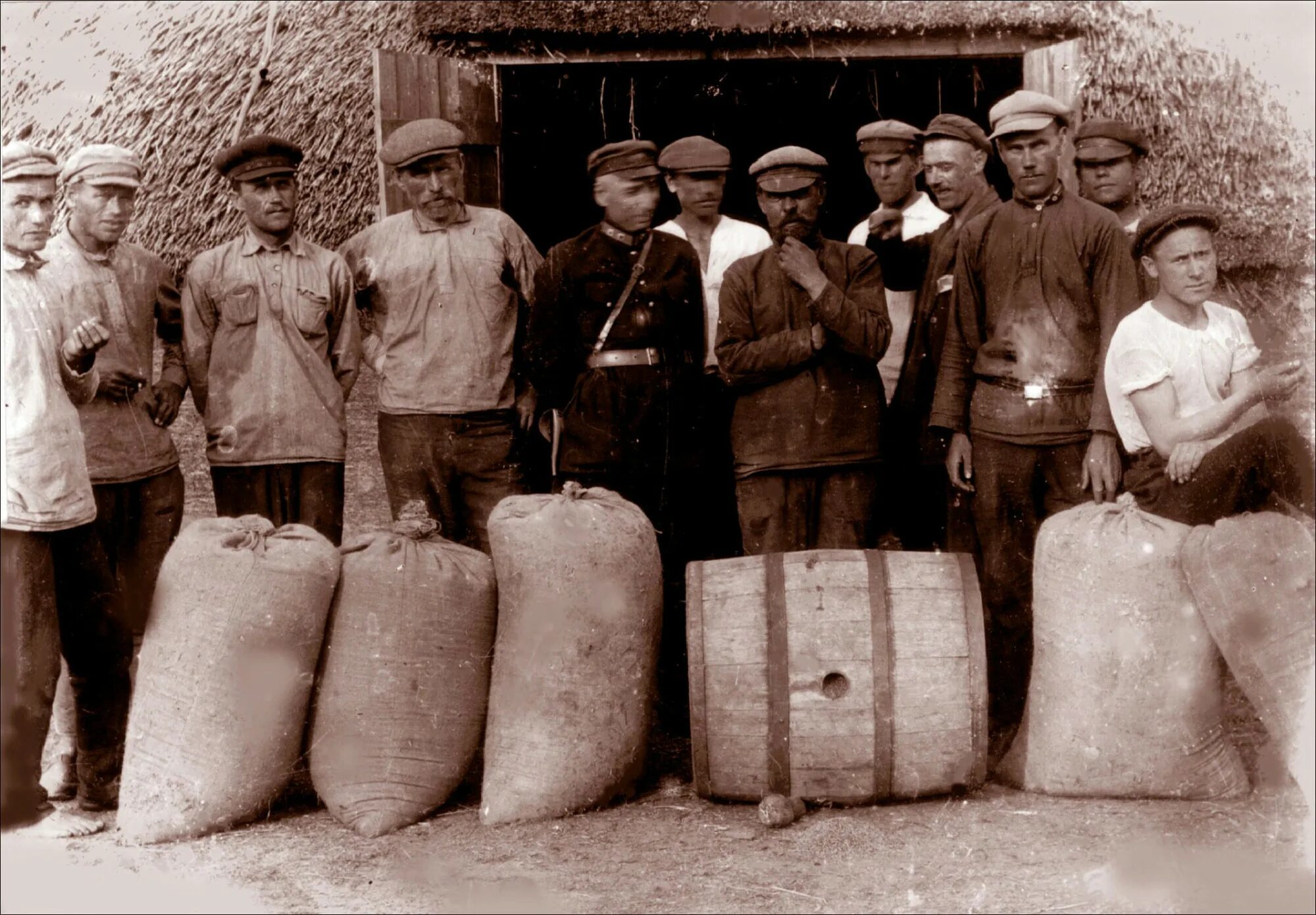 Голод и политика. Продразверстка в 1921. Продналог 1921 года. Продразверстка 1918-1921. Сельское хозяйство НЭП 1920.