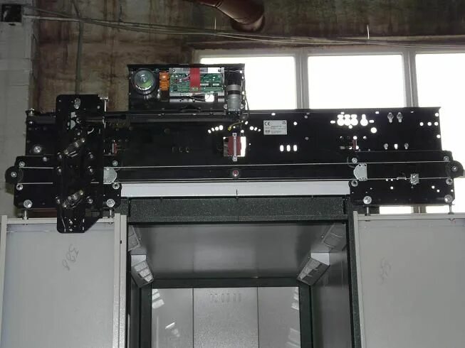 Частотный преобразователь лифтовой hd5l. Привод дверей кабины лифта Prolift c250. Привод дверей кабины лифта МЛЗ Магнус-21.01. Привод дверей ЭКОМАКС лифт.