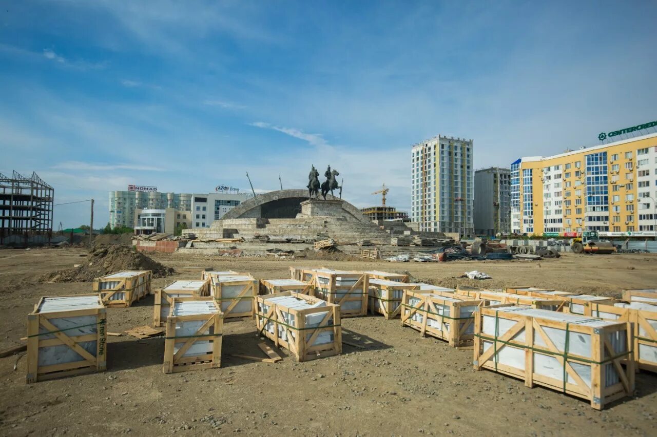 Супермаркет ярмарка. Супермаркет ярмарка. Тайманова атырау. Атырау улицы. Площадь исатая и махамбета атырау.