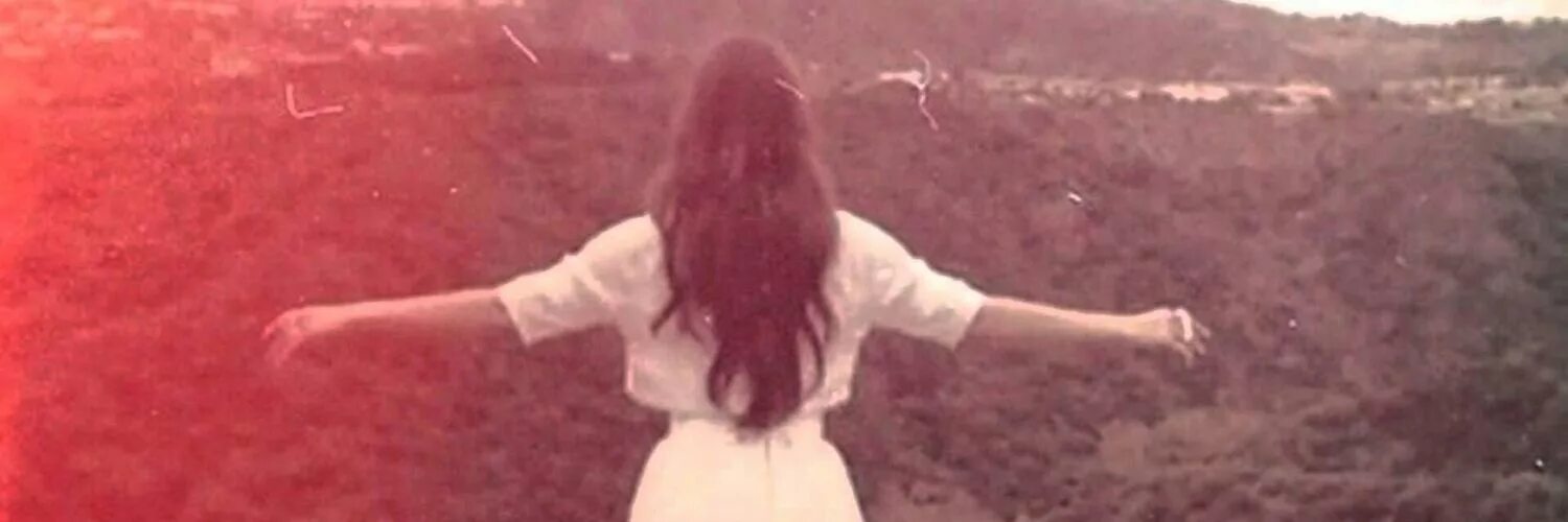 R i o halo summertime sadness. Summertime sadness мем. summertime sadness надпись. summertime sadness song cover.
