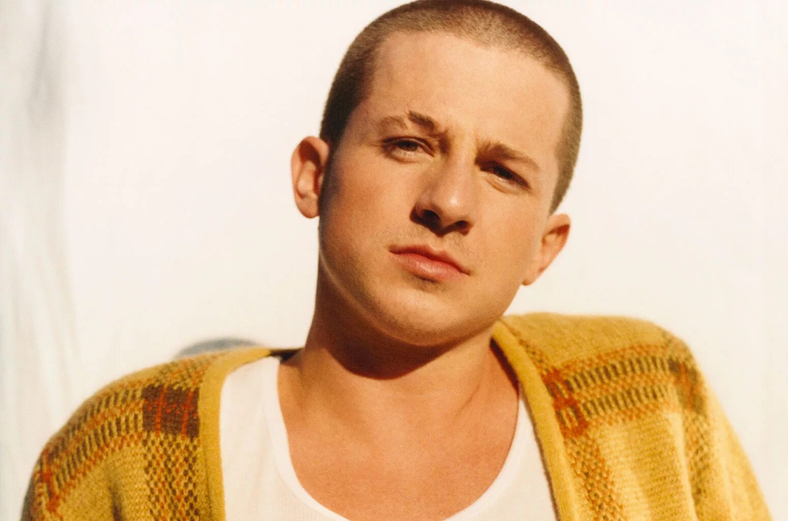 Charlie way. Charlie puth. charlie puth 2019. charlie puth 2025. charlie puth лысый.