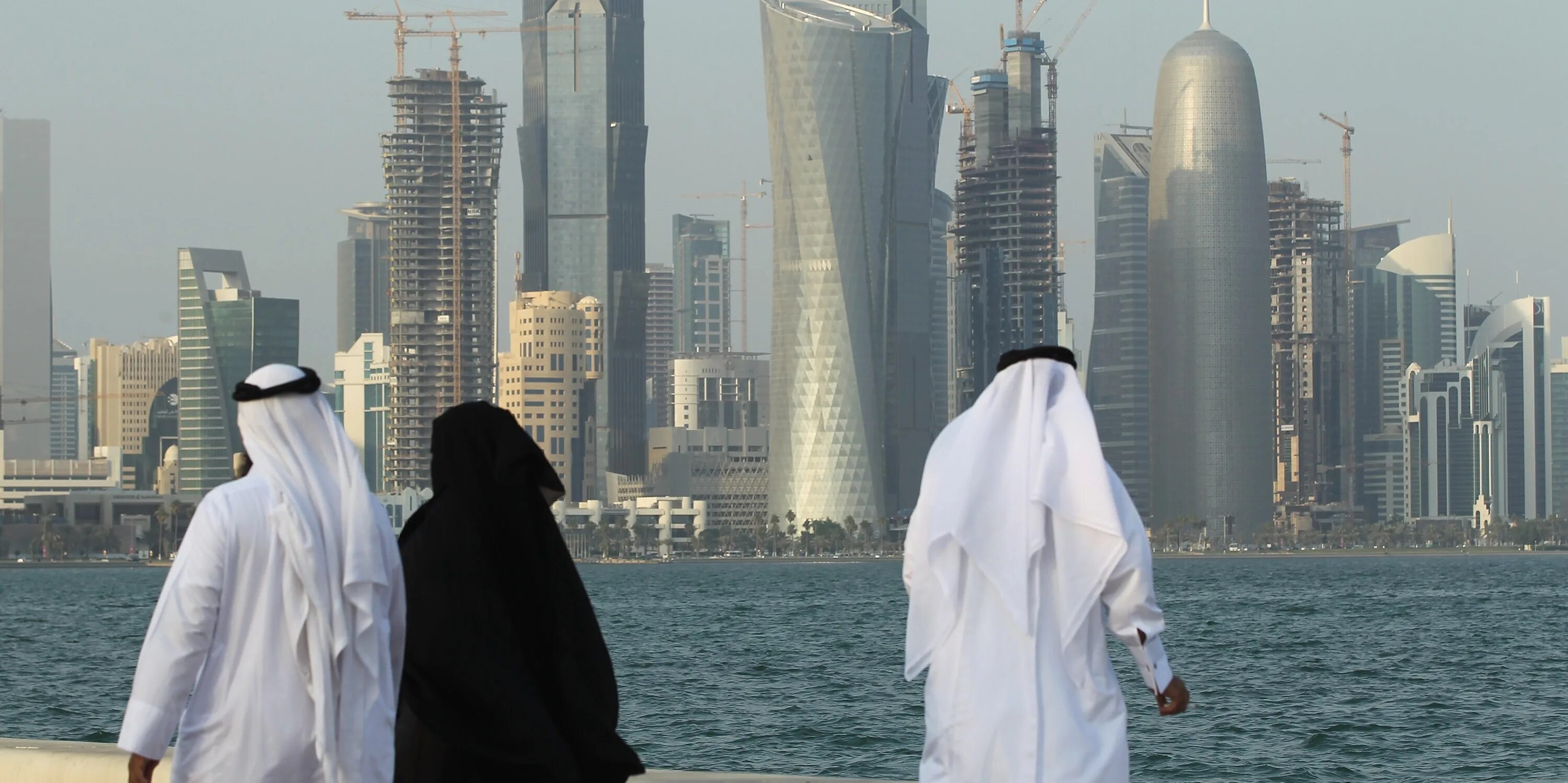 Саудовская аравия перевод. Катар ОАЭ. Катар Кувейт. Саудия Арабистони. Катар арабы-катарцы.