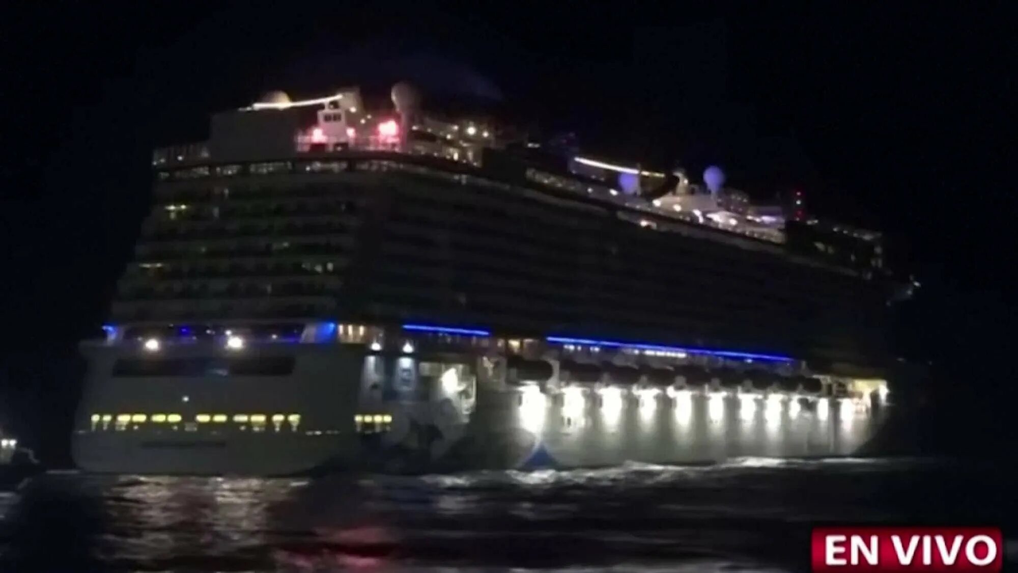 Коста конкордия затонувшие корабли. Крушение коста конкордии 2012. Ncl norwegian cruise line. Крушение лайнера коста конкордия. Лайнер сядь.