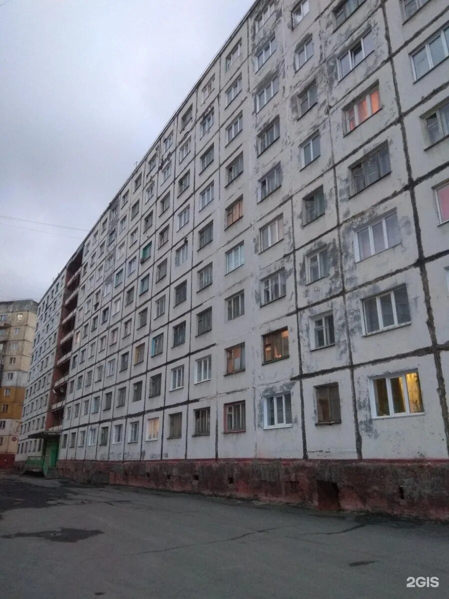 Талнах дудинка. Орджоникидзе 13 норильск общежитие. Норильск улица школьная. Норильск улица металлургов. Норильск 1960.
