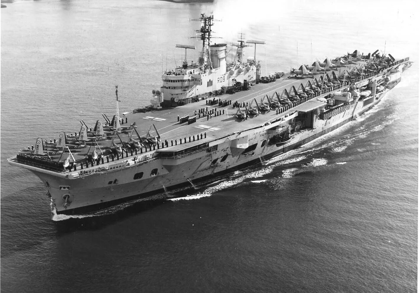 Корабль арк роял. Ark royal. Британский авианосец арк ройал. Ark royal. Корабль арк роял.