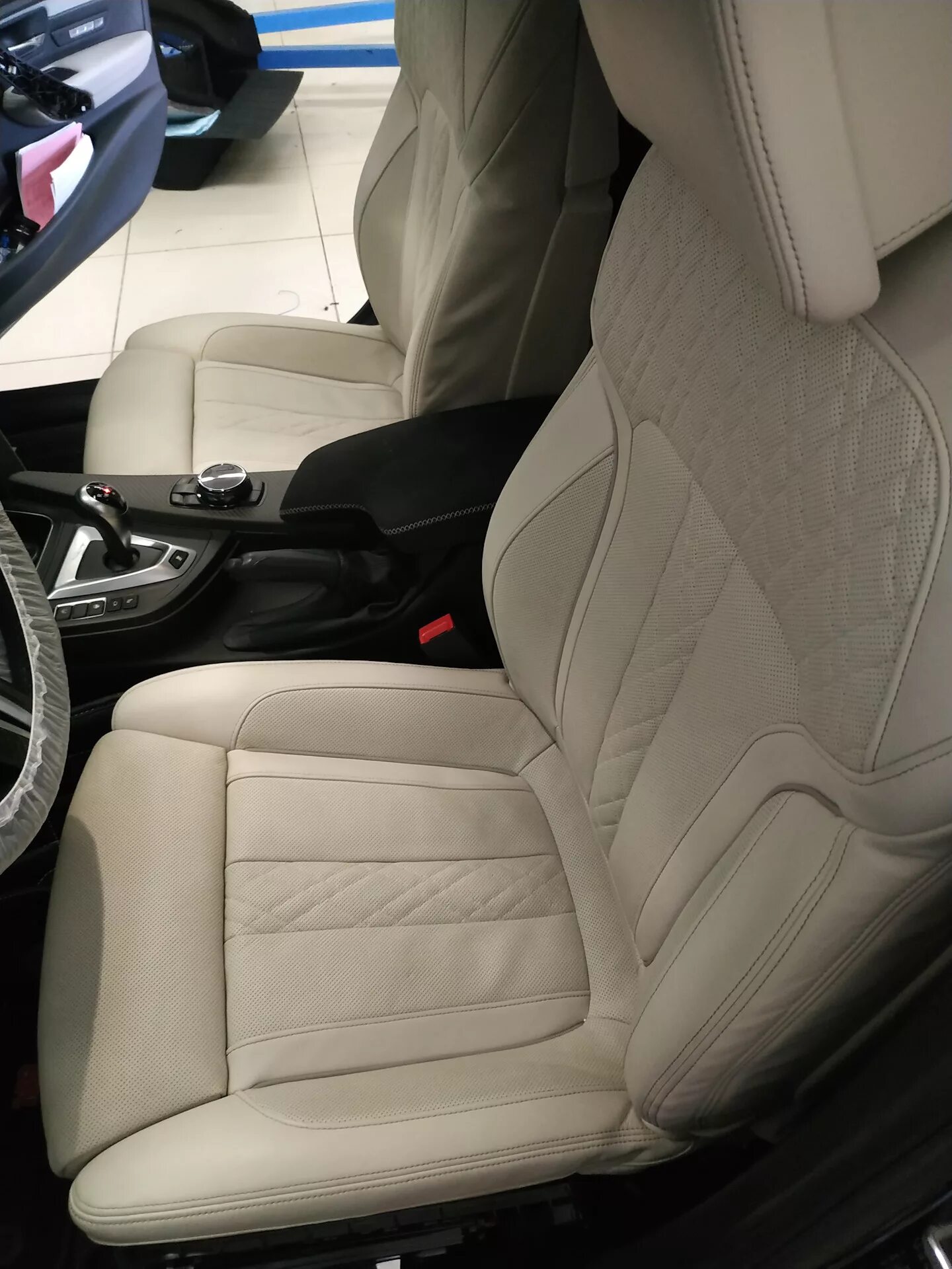 Замена сиденья bmw. Сиденья bmw g30. сиденья bmw g30 алькантара. чехлы на bmw g30. сиденья бмв ф30.