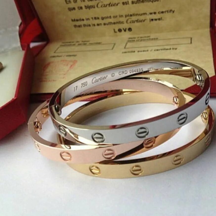 Cartier juste un clou браслет. Сколько весит браслет картье. Сколько весит браслет картье. Браслет cartier b21813. Cartier 17 au750.