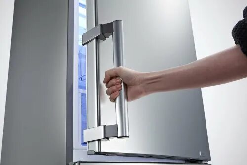 Холодильник LG С ручкой легкого открывания. Дверца холодильника. Ручка для холодильника. Ручка дверцы холодильника. Звук двери холодильника