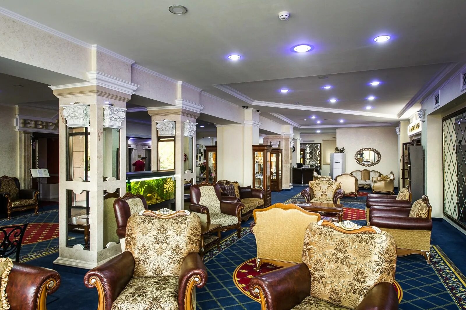 Липецк ул ленина 11. Гостиница липецк ул ленина 11 липецк. Гостиница евразия липецк. Mercure липецк центр 4*. Ленина 11 липецк.