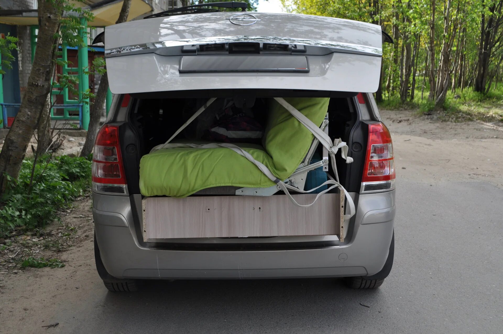 Опель Зафира багажник. Opel Zafira b багажник. Opel Zafira габариты багажника. Опель Зафира 2001 багажник. Багажник на опель зафира б