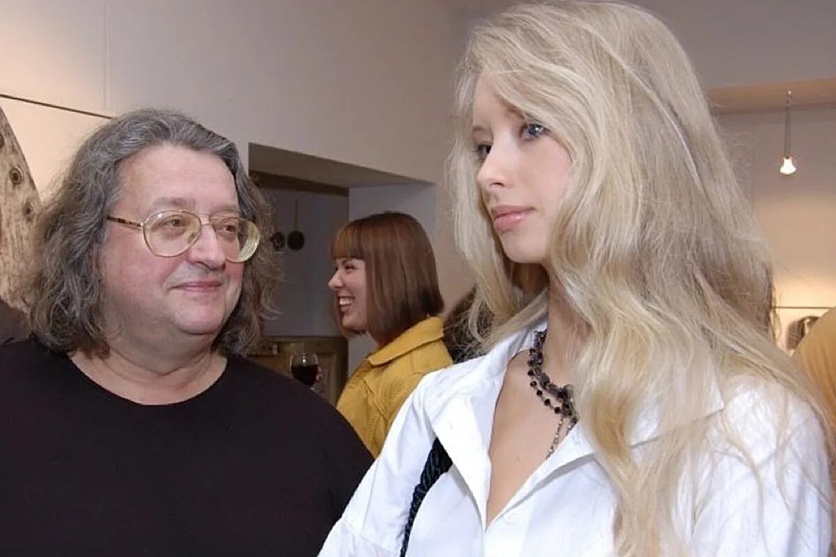Лет жене градского. Жена градского 2003. вдова александра градского. жена градского 2025. градский с женой 2025.