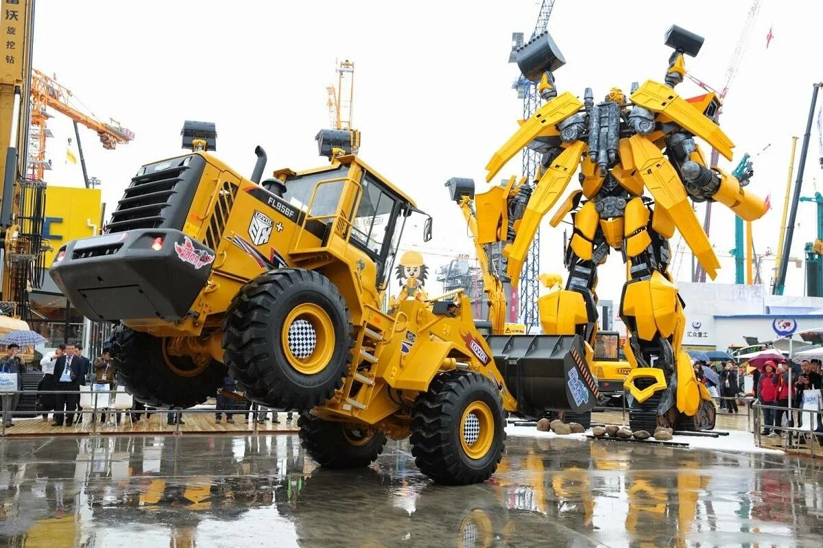 ЕЛАЗ экскаватор погрузчик. Техника JCB на Bauma 2019. Строительные машины. Китайская спецтехника.