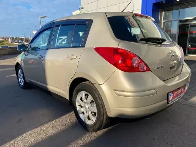 Nissan Tiida 2010. Nissan Tiida c11. Ниссан Тиида 2010 хэтчбек. Ниссан Тиида c15. Ниссан тиида купить 2010